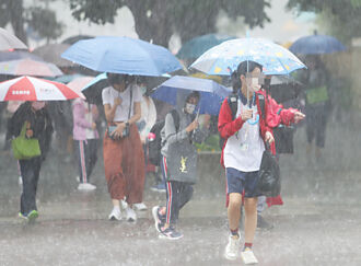 梅雨季首波鋒面襲連假 驟降13度 全台連雨4天