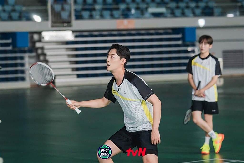 斗俊熱愛各種球類運動。（摘自tvN joy臉書）