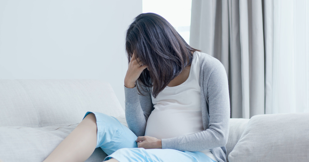 一名女網友才懷孕3個月，家中長輩就在問之後要在哪做月子，令她非常苦惱。（示意圖/翻攝自達志影像）
