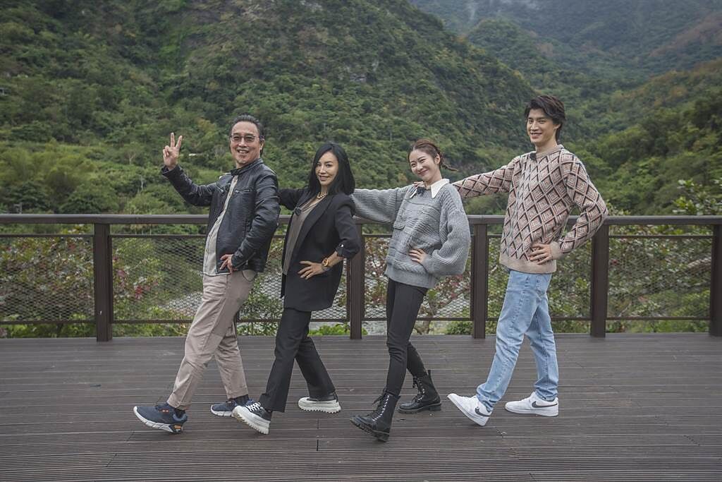 趙樹海（左）、田麗、張景嵐、羅宏正為《花甲少年趣旅行》最新一集旅伴。（MyVideo提供）