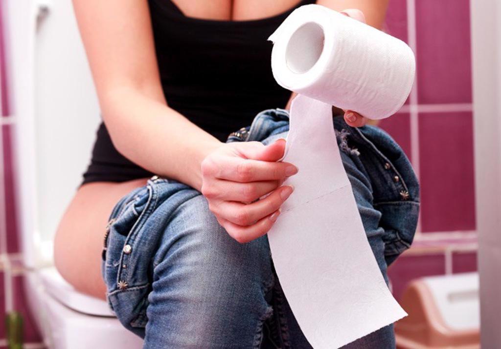 許多女性排尿方式都錯誤。(示意圖/Shutterstock)
