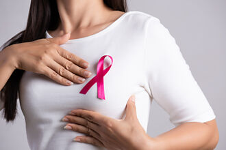 家人勸別治療剩醫力挺 乳癌媽康復後告白：遇到你好幸運