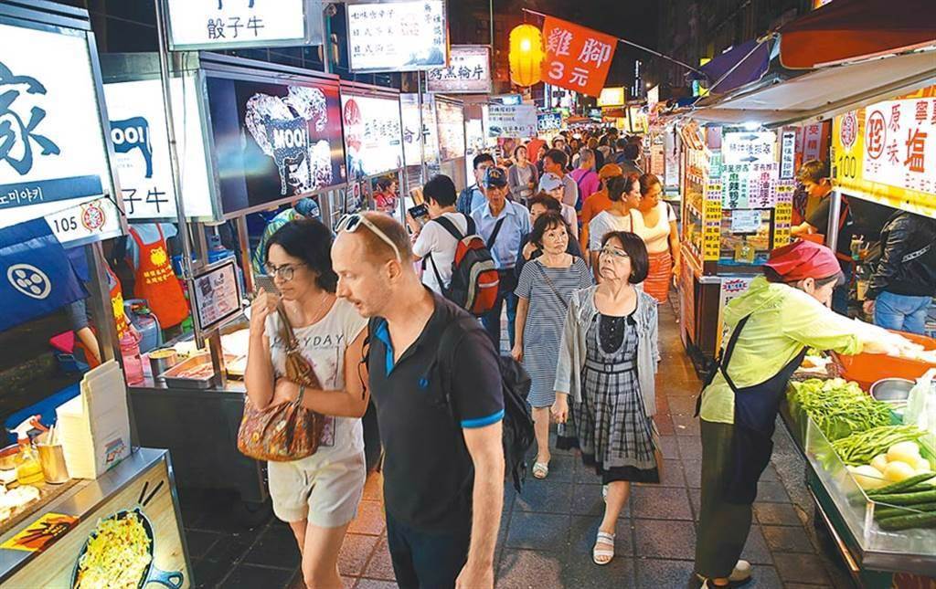 台北共有10多條夜市，但某些已開始沒落。(示意圖/中時新聞網)