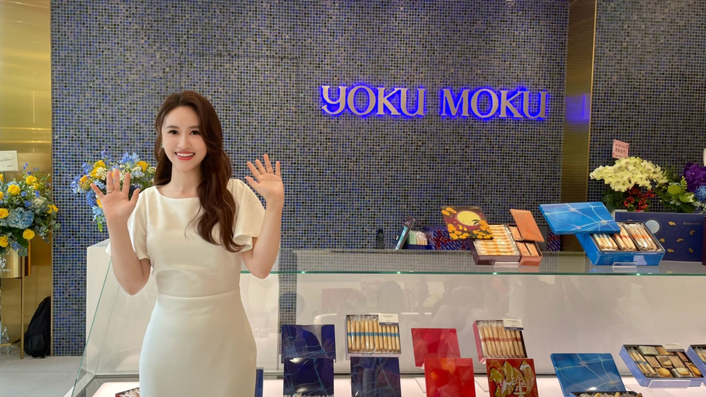 Sandy吳姍儒最喜歡「YOKU MOKU」的雪茄蛋捲。(圖/賴冠菱攝)