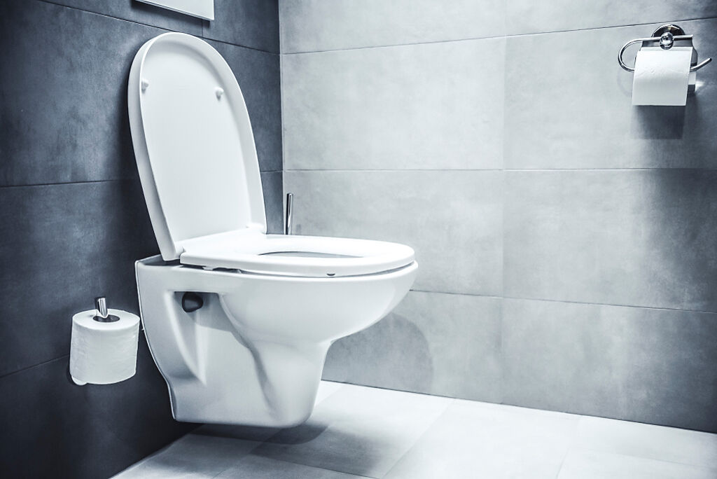 廁所風水不好，恐危害健康，甚至造成破財及桃花不聚。（示意圖／Shutterstock）