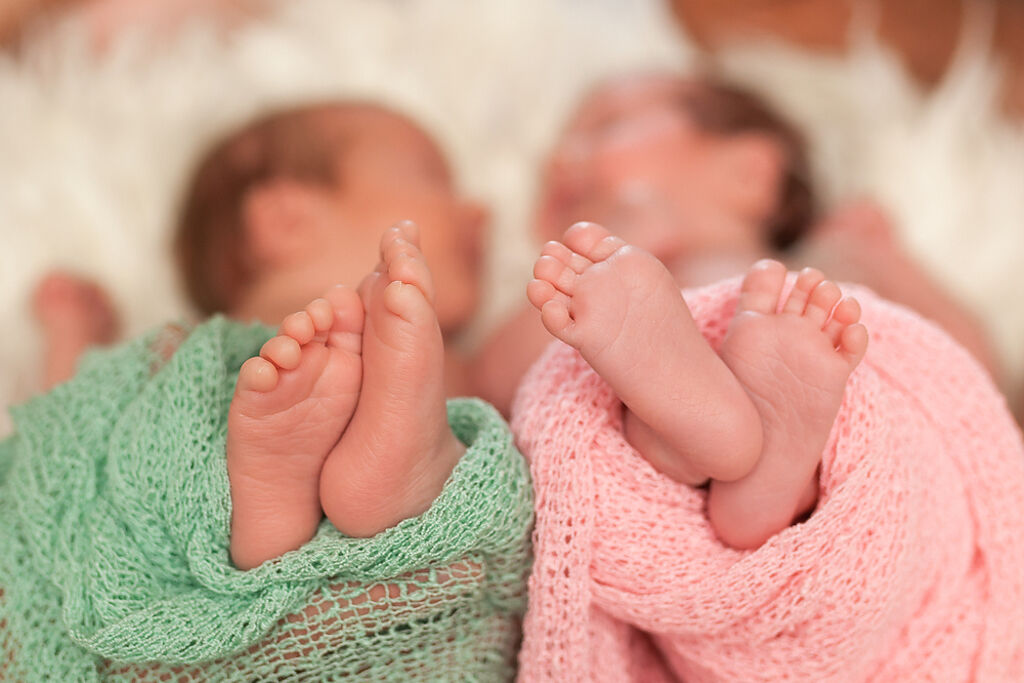 一名人妻生下雙胞胎，醫院卻通知她其中一孩子跟他們夫妻血型不合。(示意圖 達志提供)