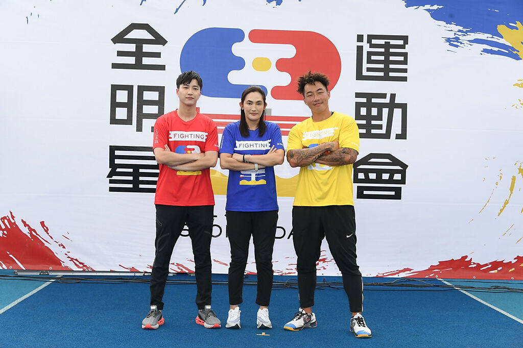 江宏傑（左起）、錢薇娟、郭泓志。（三立提供）