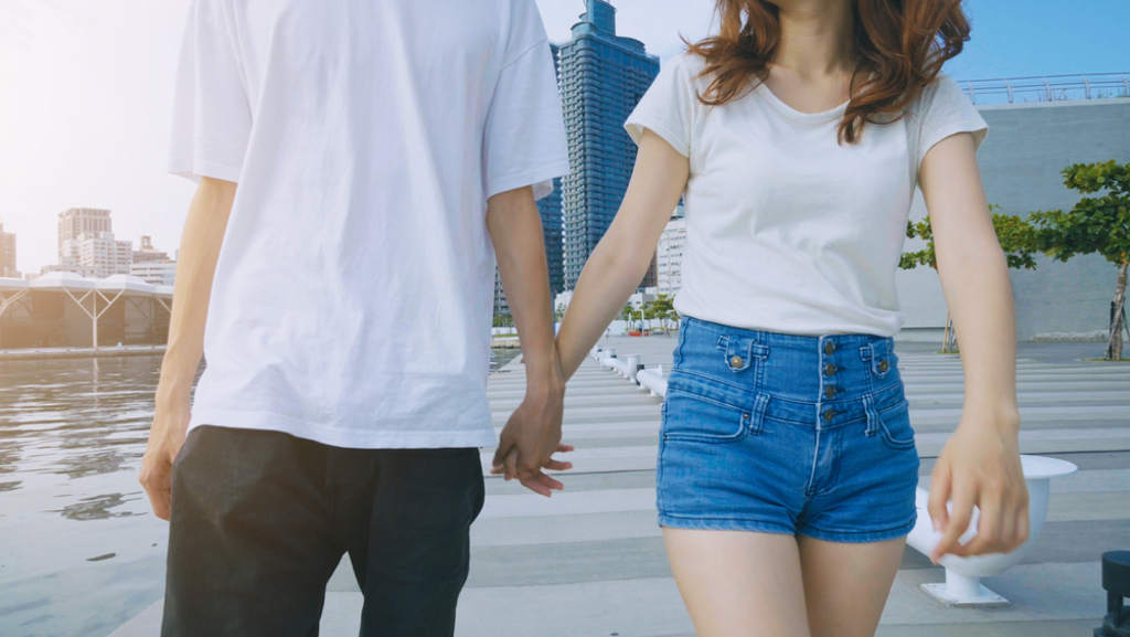 難道交男女朋友是專屬年輕人的權利？(示意圖/Shutterstock)
