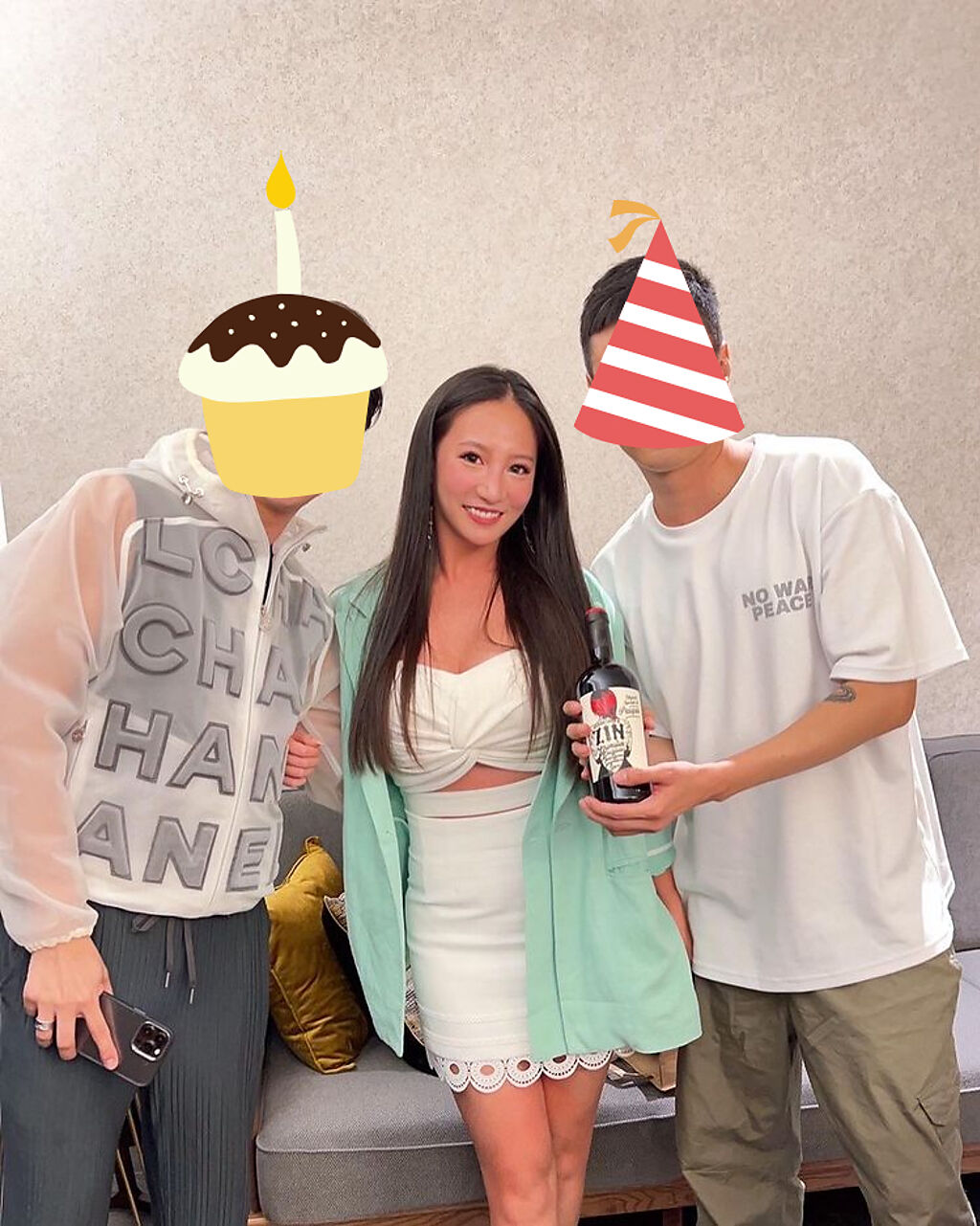 林采緹和朋友慶祝生日，度過一個很快樂的聚會。(圖/林采緹 FB)