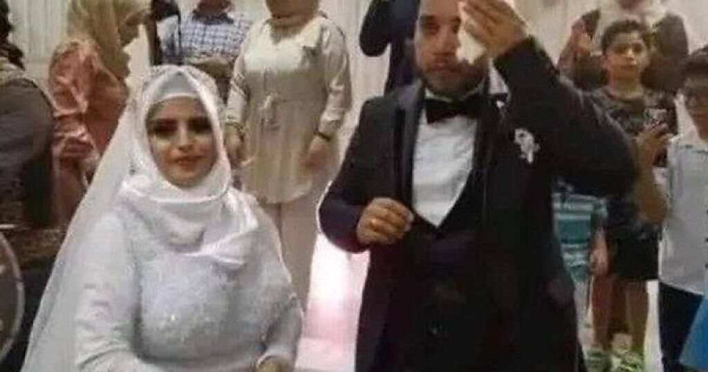 突尼西亞一對新人結婚當天，婆婆第一次見到新娘樣貌，沒想到竟嫌新娘長得矮又醜，立刻要新郎取消婚禮。（圖／翻攝臉書）