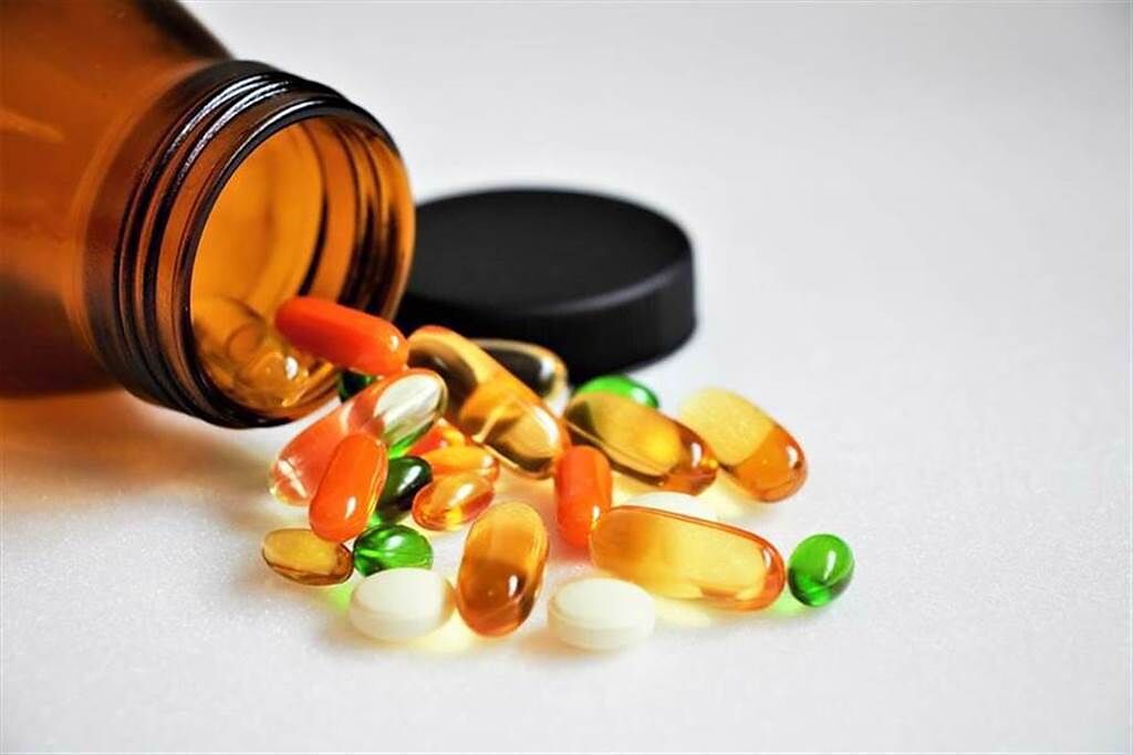 忘記吃藥是許多人的困擾。（示意圖／Shutterstock）