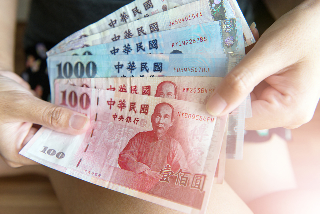 法院判老闆須賠償台幣27萬元給楊男，但他覺得太少。(示意圖/Shutterstock)

