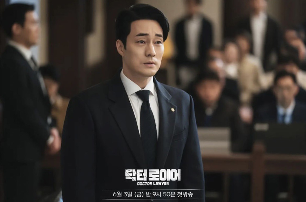 蘇志燮在今年新戲中飾演韓國頂尖外科醫生。(圖/《醫法刑事》劇照)