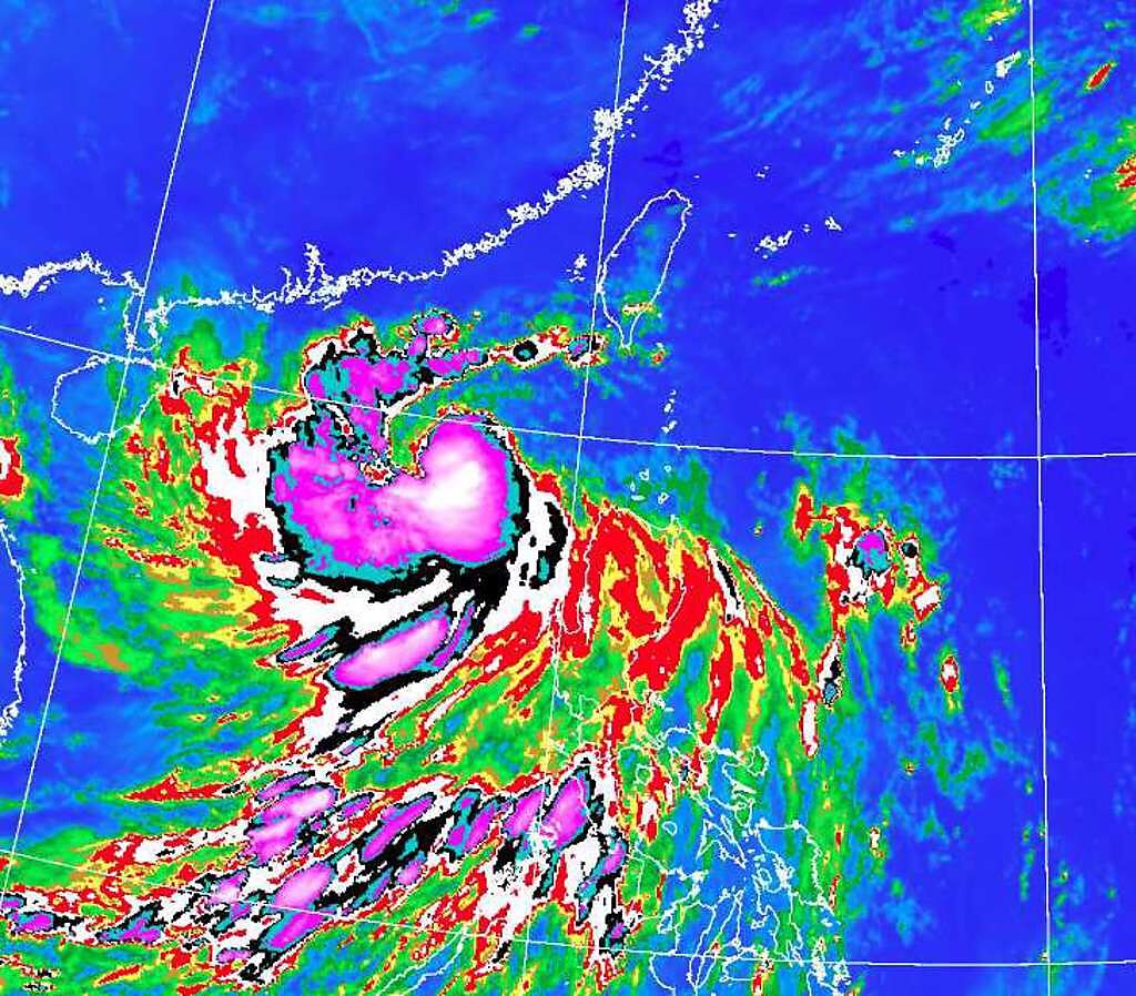 馬鞍颱風今天是最靠近台灣的時候。(翻攝自氣象局)