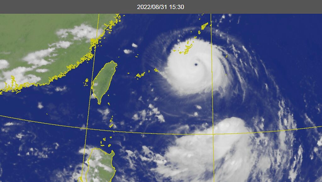 臉書粉絲專頁「用事實說颱風」表示，軒嵐諾暴風圈可能再擴大，不排除接觸台灣陸地，明日有高機率發布海警。（圖／擷取自中央氣象局官網）
