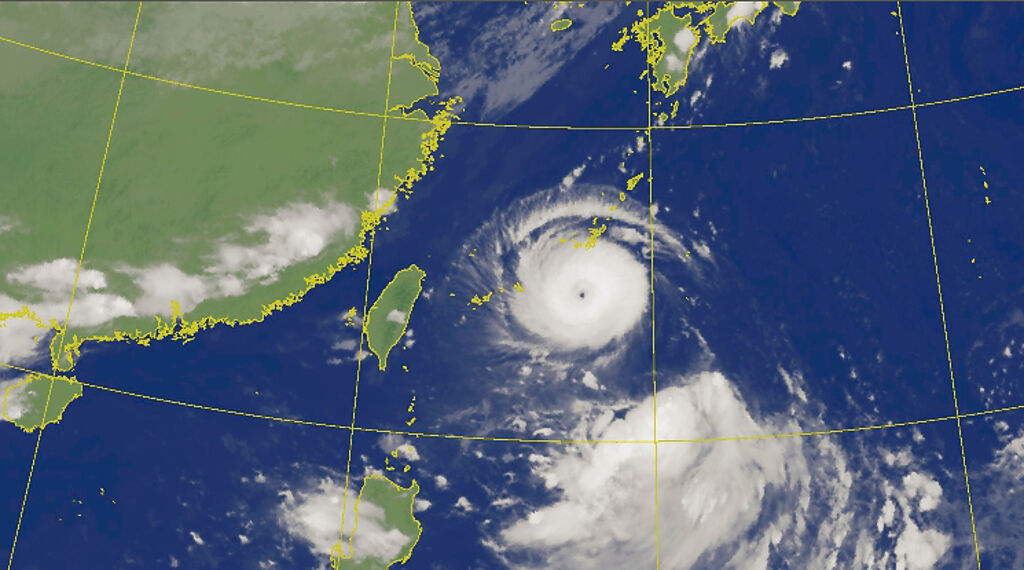氣象局指出，周五、周六（9/2、9/3）軒嵐諾影響台灣最大，可能於周五上半天發布海上颱風警報，不排除發布陸上警報。（圖／擷取自氣象局官網）