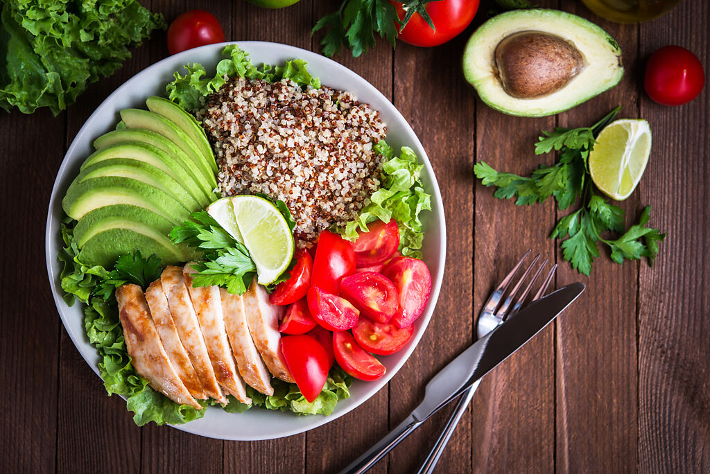 減重成為現代人重要議題，吃對食物相當重要。(示意圖/ Shutterstock )
