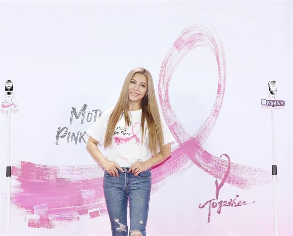 艾怡良今出席乳癌防治公益活動。（陳怡誠攝）