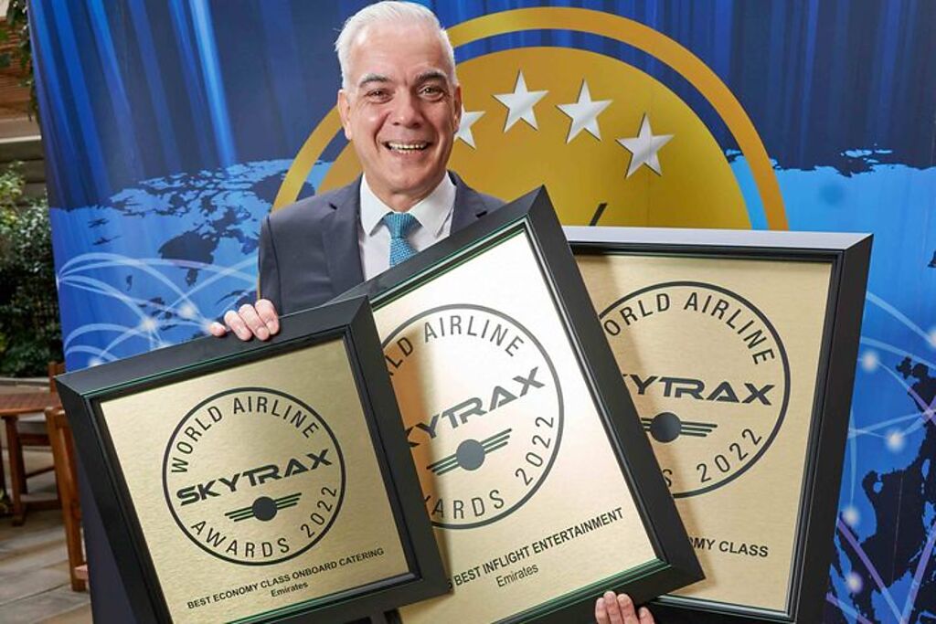 阿聯酋航空服務傳遞部門資深副總裁（Divisional Senior Vice President Service Delivery）Thomas Ney，代表阿聯酋航空獲頒Skytrax 2022三項大獎。　圖：阿聯酋航空／提供 