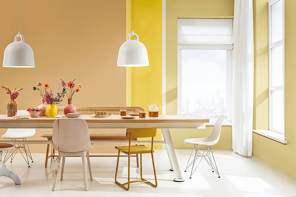 花舞色盤配上野麥黃讓色彩明亮活潑，室內空間顯得生機勃勃、充滿活力。（得利提供）