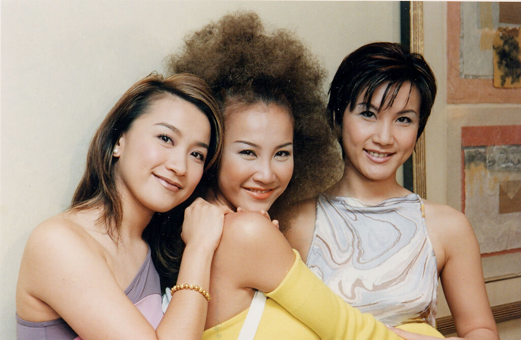 李玟二姊（左起）、李玟、李玟大姊。（圖／中時資料照片）