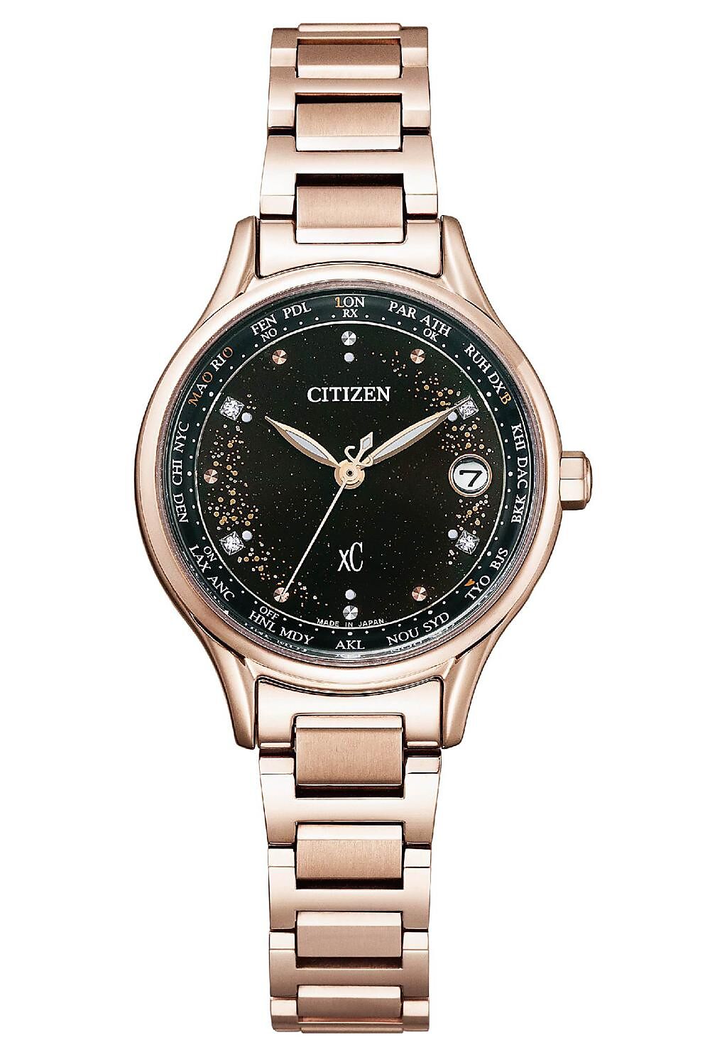 CITIZEN電波時計30週年限定款鈦金屬與Sakura pink櫻花粉紅金女表，3萬4800元。（CITIZEN提供）