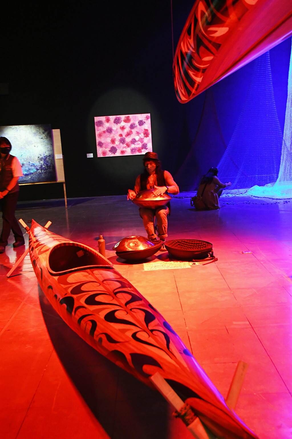 《太平洋的迴聲-優席夫當代藝術特展》今天在台東美術館開幕。（莊哲權攝）
