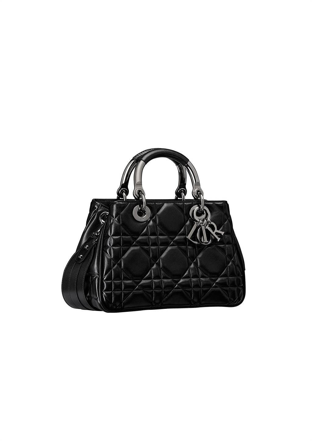 Dior Lady 95.22黑色色籐格紋小羊皮中型提包(銀把手)，價格23萬5000元。（Dior提供）