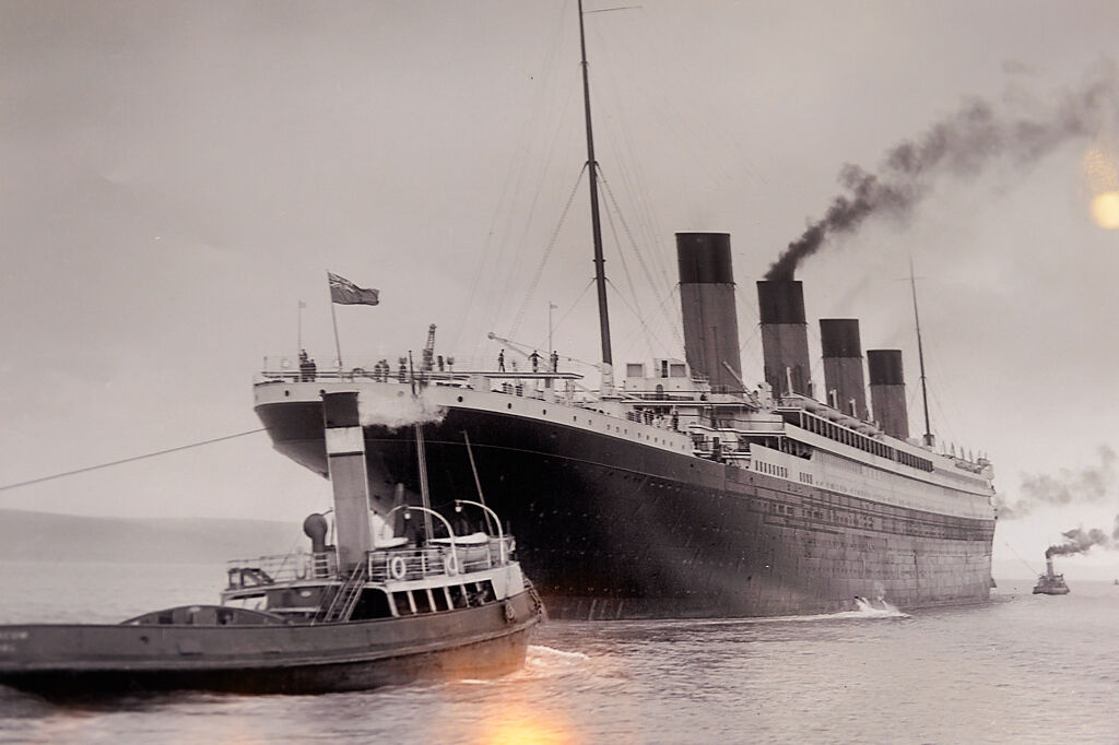 美國「伍茲霍爾海洋研究所」最近釋出當年「鐵達尼號」的沉船紀錄畫面，搭配懷舊配樂，短短一天就吸引上百萬人次觀看。（圖／Shutterstock）