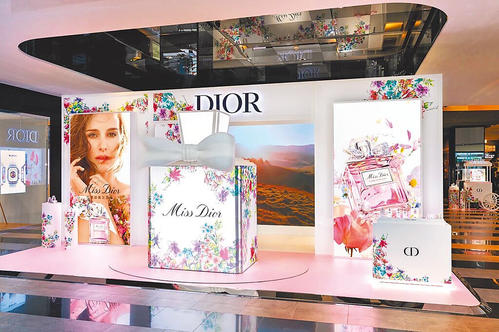 Miss Dior於新光三越A11打造的花漾迪奧愛戀快閃店。（Dior提供）