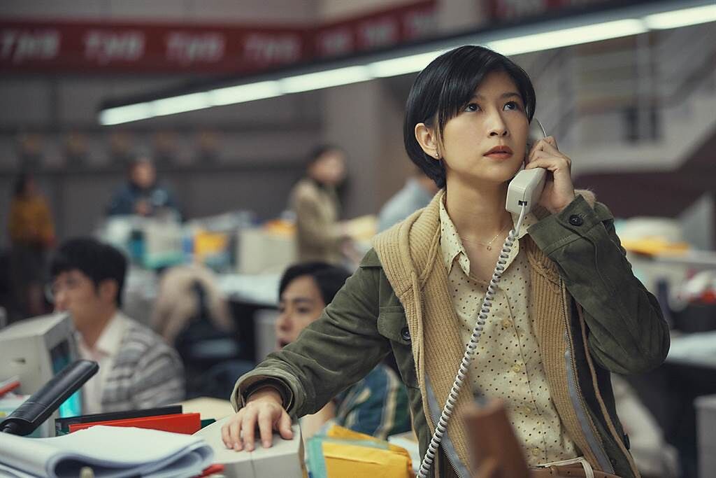江宜蓉飾演社會線女記者。（Netflix提供）