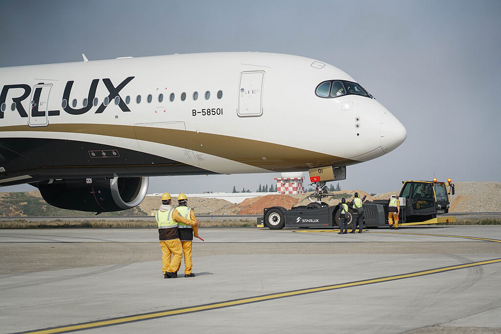星宇派A350-900型客機飛短程航線，乘客喜出望外。（翻攝星宇航空臉書）