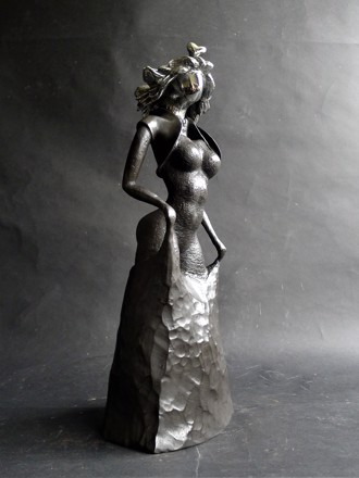 歷經挫折後三義再出發 雕塑家梁平正最新作品展「好像一本書」