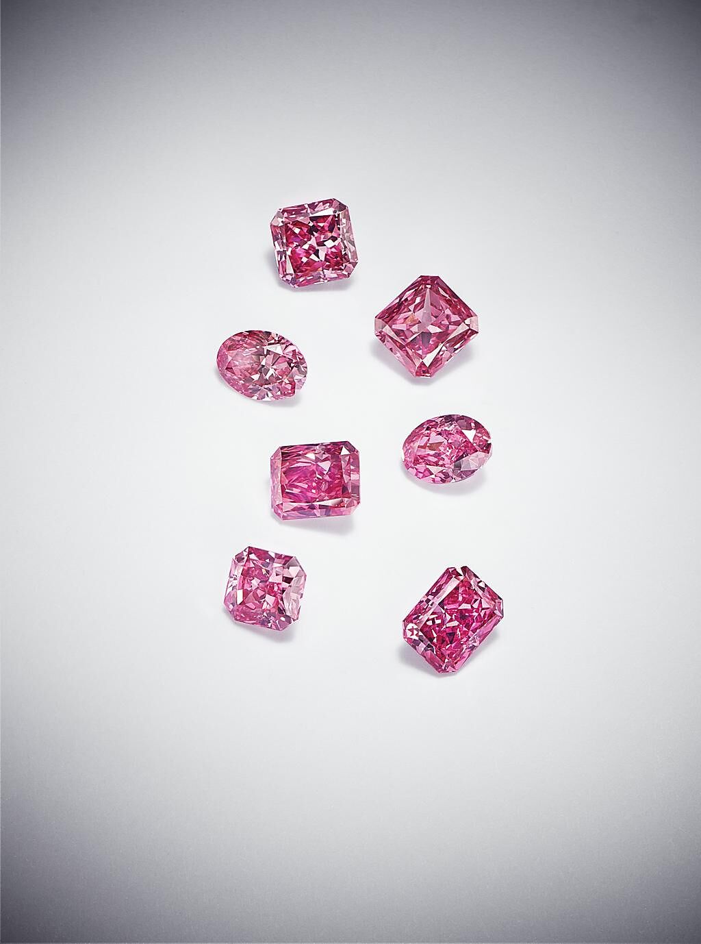 Tiffany & Co.一口氣呈獻35顆粉鑽，足見對台灣市場的重視。 （Tiffany & Co.提供）