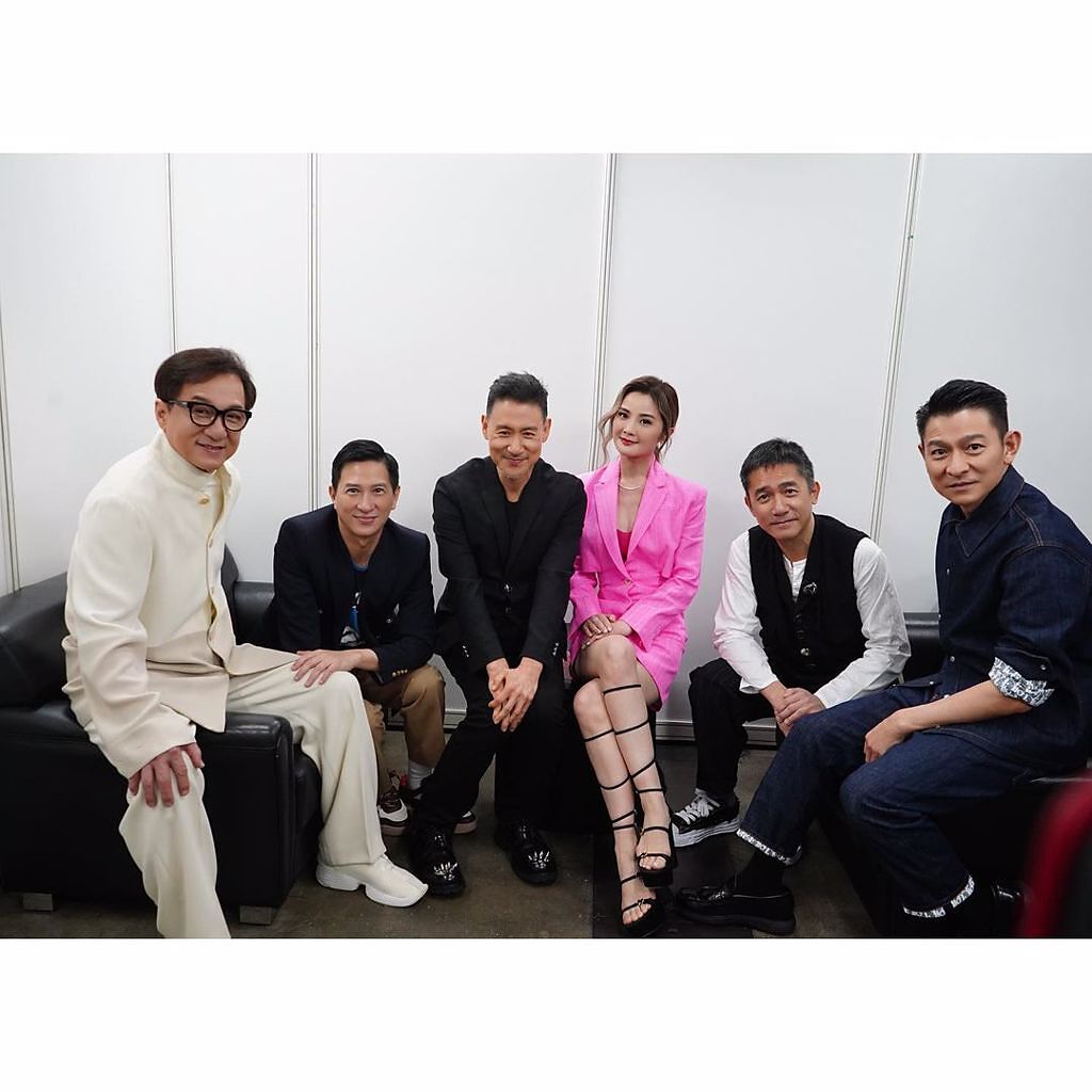 香港女星蔡卓妍曬出與天王們的合照。（圖／choisaaaa Instagram）