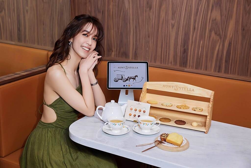女星陳庭妮為品牌站台，同時稱讚其禮盒客製化服務。（詩特莉提供）