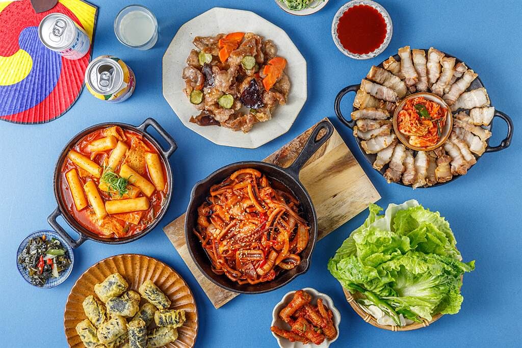 「韓國美食節」午餐每人529元起，晚餐和例假日每人599元起。(吉哆火鍋百匯提供)